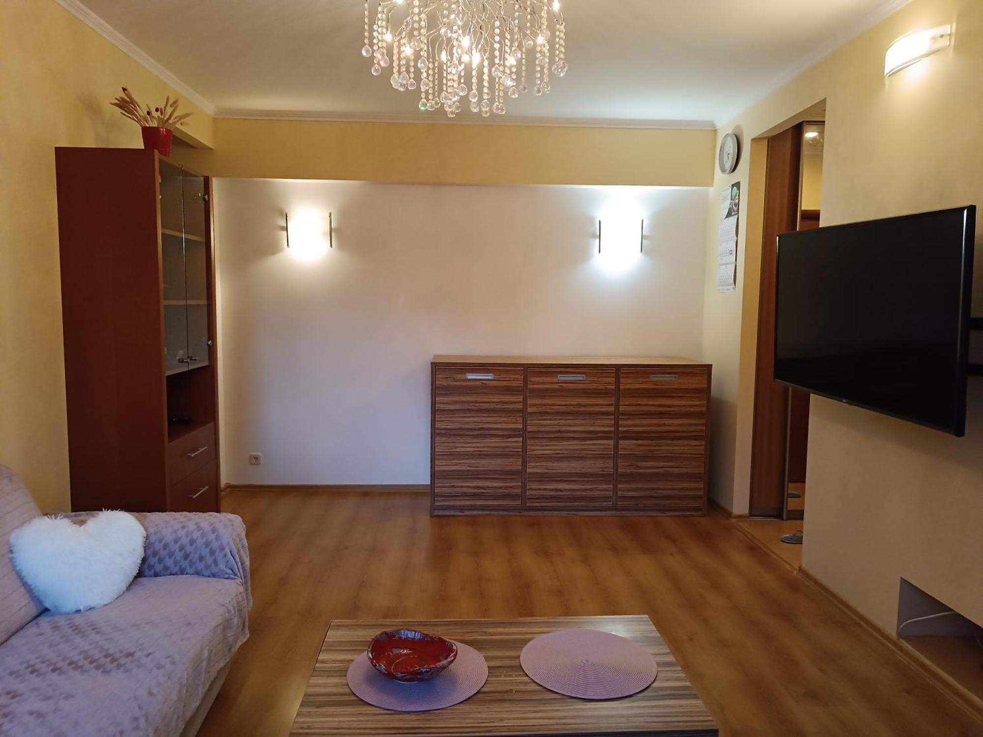 Quiet Dzelzavas Street Apartment リガ エクステリア 写真